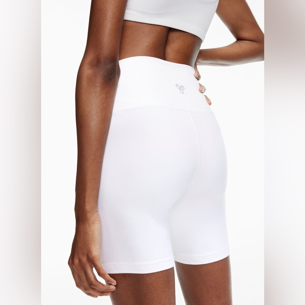 TnaBUTTER Atmosphere Hi-Rise 7’’
Women’s Active Bike Shorts